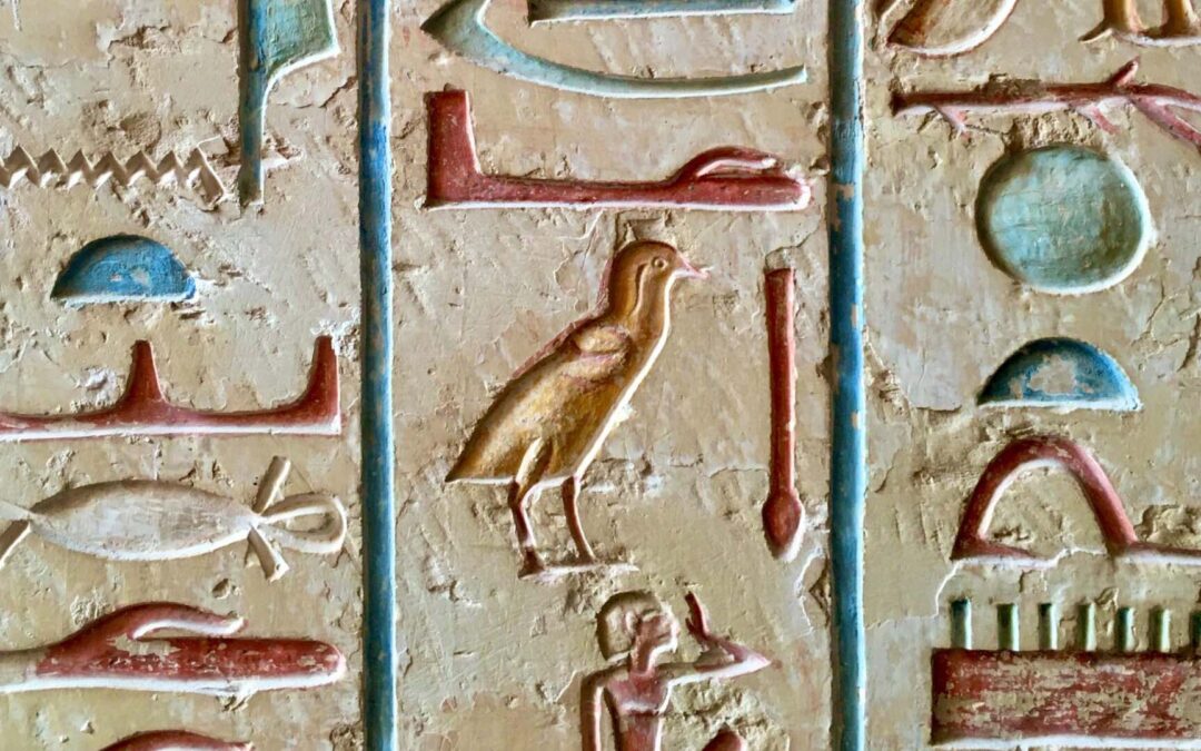 Von den ägyptischen Hieroglyphen zum Veganer Teller